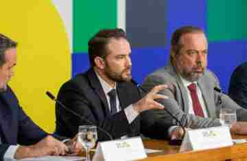  Governo eleva imposto do cigarro para bancar querosene e biodiesel 